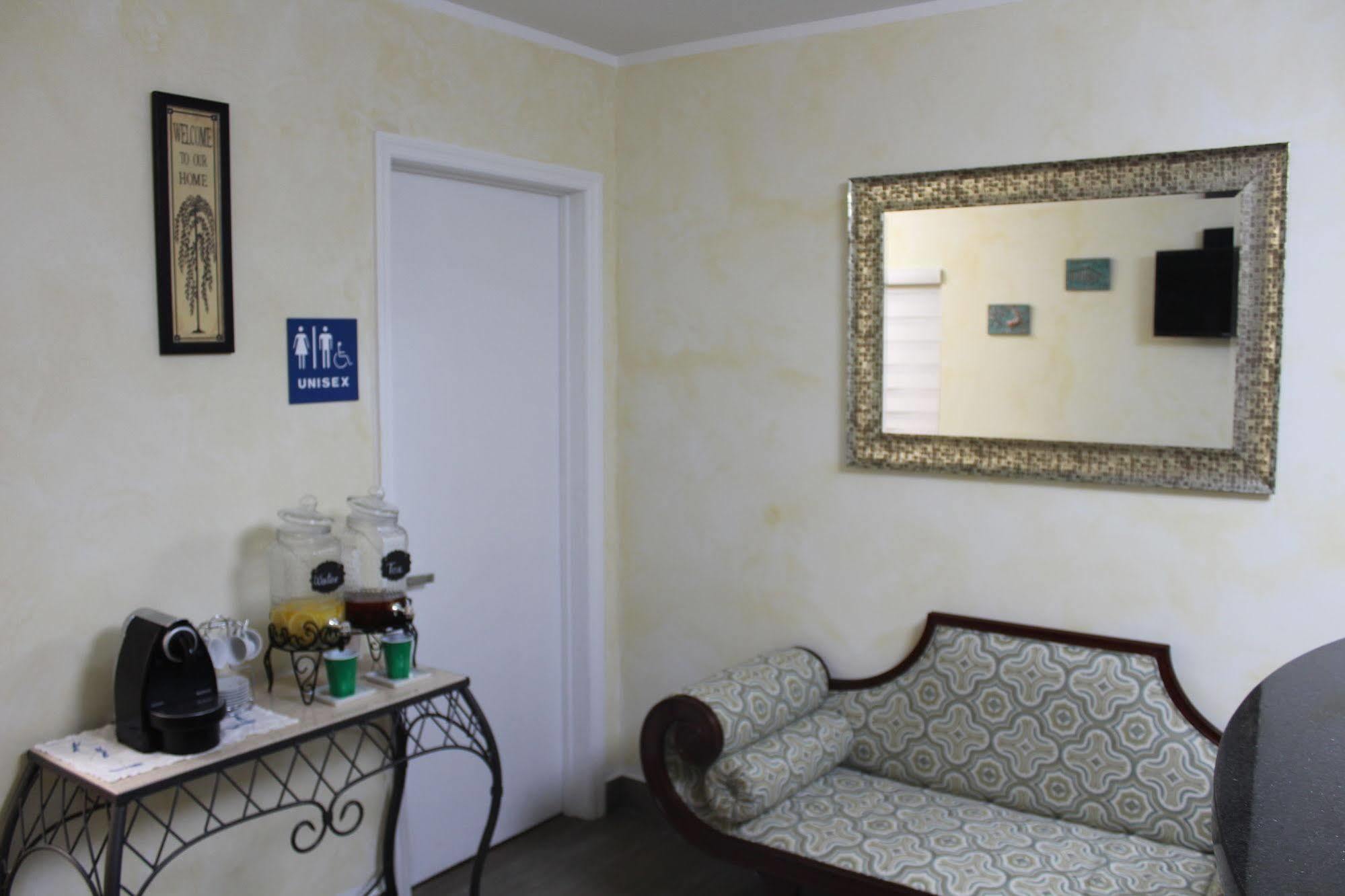 Casa Pellegrino Boutique Hotel Hollywood
